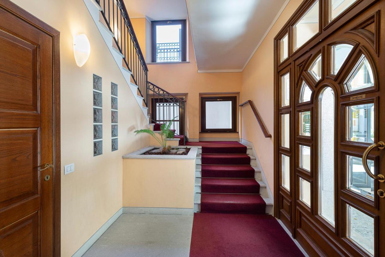 Ferienwohnung Dolfin - Nel Centro Di Stresa - By Impero House Exterior foto